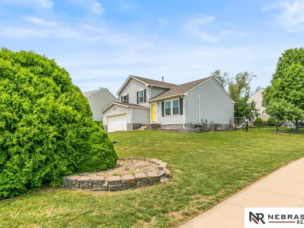 13518 Westport Cir, Bellevue, NE 68123