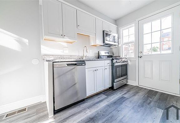 5th image of 1514 Barkley Ave
