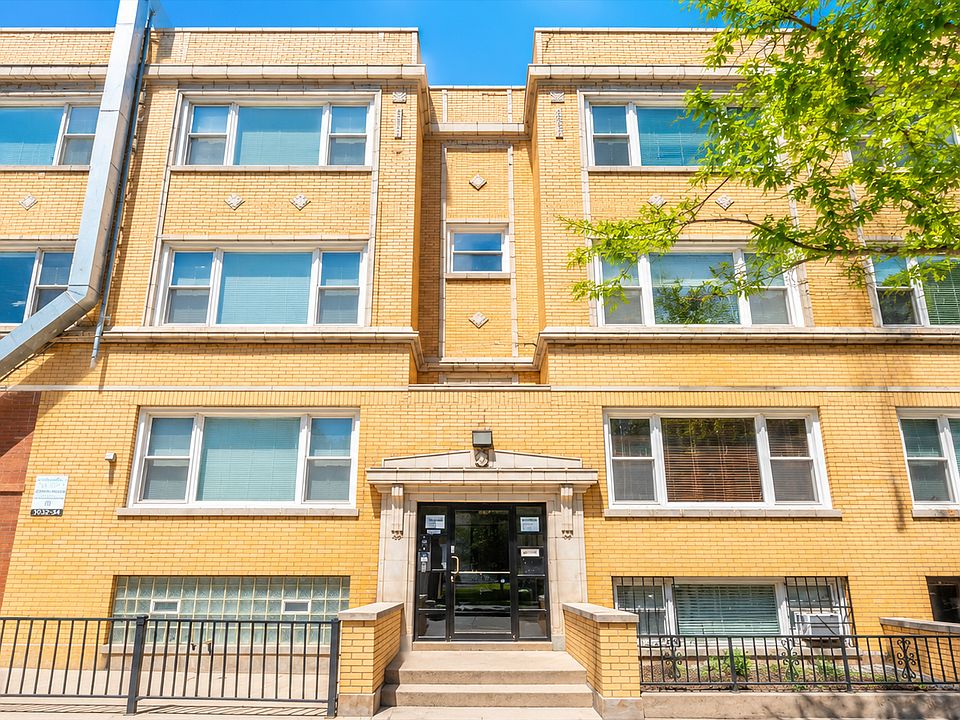 1st image of 444 W Arlington Pl #3