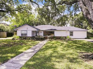 6402 W Orange St, Pearland, TX 77581