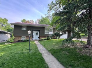 516 W Cherry Ave, Fergus Falls, MN 56537