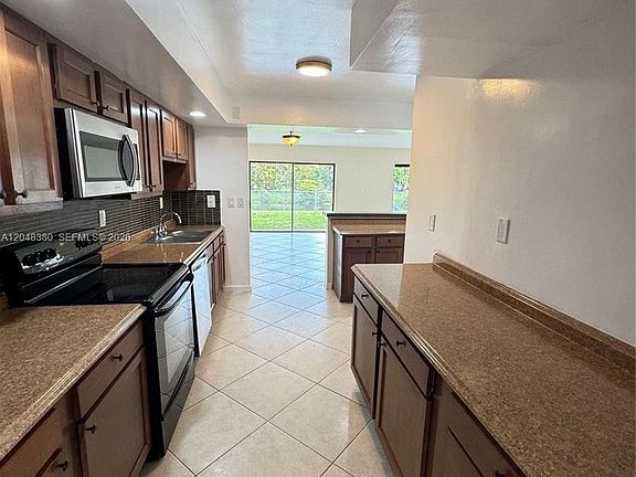 2nd image of 3167 Coral Springs Dr #123