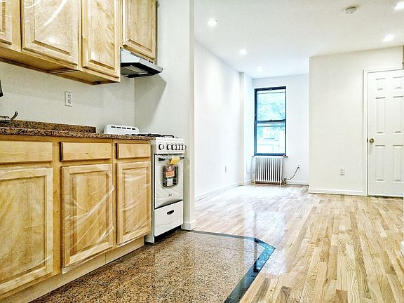 2nd image of 1413 2nd Ave #3A