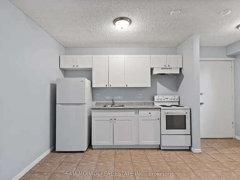 15 Faulkner St #1 — Photo 6