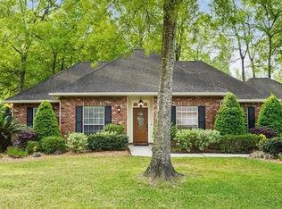 6000 Chateau Loire Cir, Mandeville, LA 70448