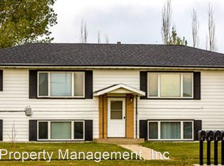 225 18th Ave SE #2, Minot, ND 58701