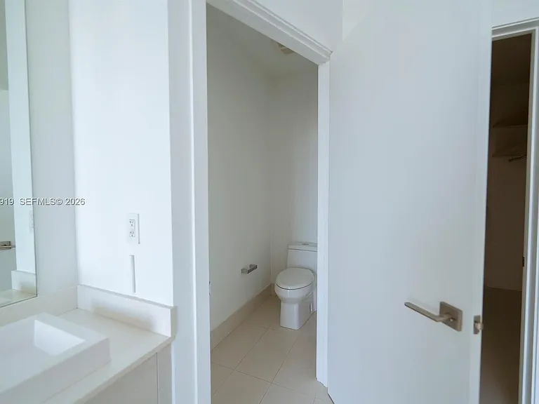 45 SW 9th St #4906 — Photo 22