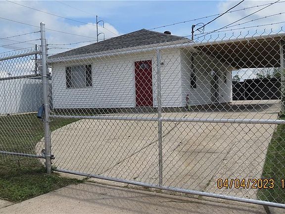 3rd image of 4941 Laine Ave