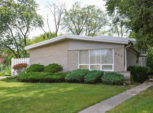 243 Glendale Rd, Glenview, IL 60025