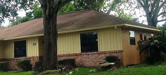 2nd image of 10 Covewood Cir