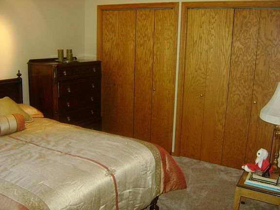 3rd image of 3828 Fairview Dr