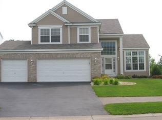 1570 Oakbrooke Ter, Eagan, MN 55122