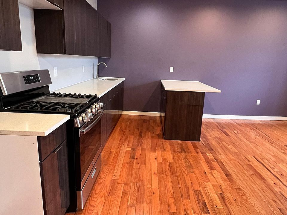 1st image of 875 18th Ave #301