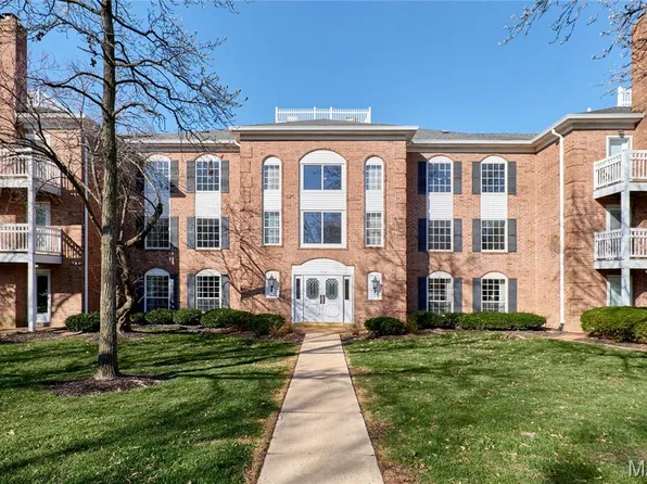 974 Claytonbrook Dr #1A, Ballwin, MO 63011