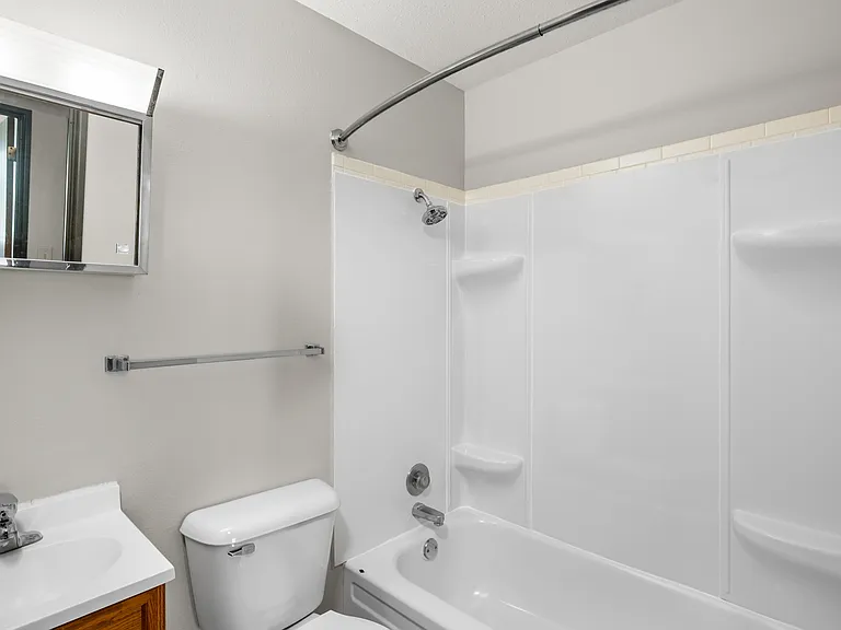 1118 27th Ave S #15 — Photo 5