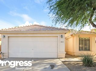 7015 W Louise Dr, Glendale, AZ 85310