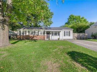 226 Raintree Rd, Virginia Beach, VA 23452