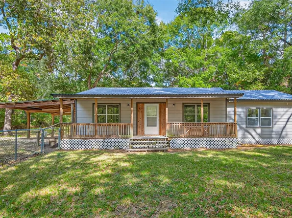 450 Dove Creek Dr, Coldspring, TX 77331