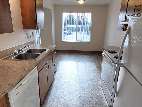 4th image of 1125 Wyatt Ave #14