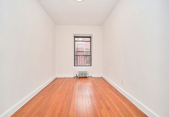 5th image of 353 W 44th St APT 3e