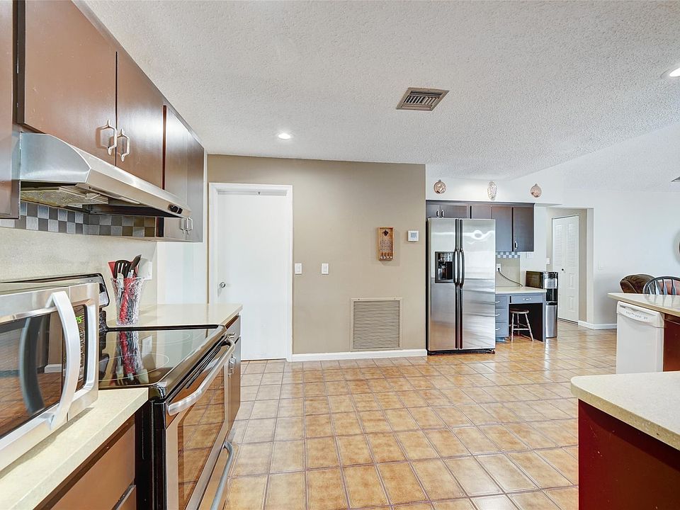 1st image of 1132 SW 26th Terrace