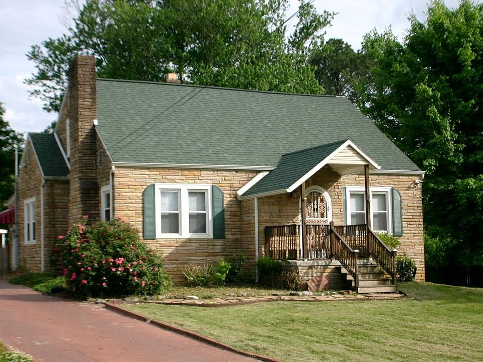 1st image of 432 SW McNabb Ave
