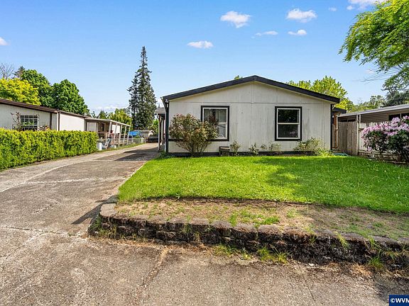 4th image of 1036 Alder Ln