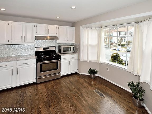 5th image of 14490 Four Chimney Dr