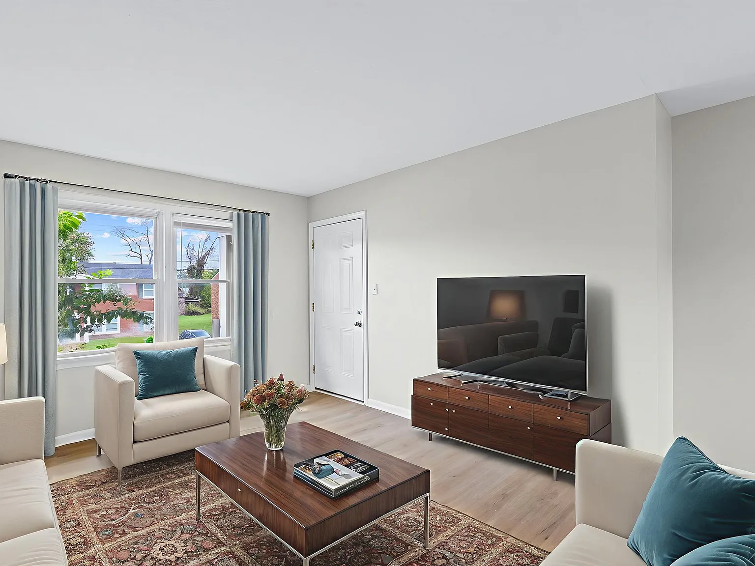1 bed, 600 sqft, $925 — Photo 2