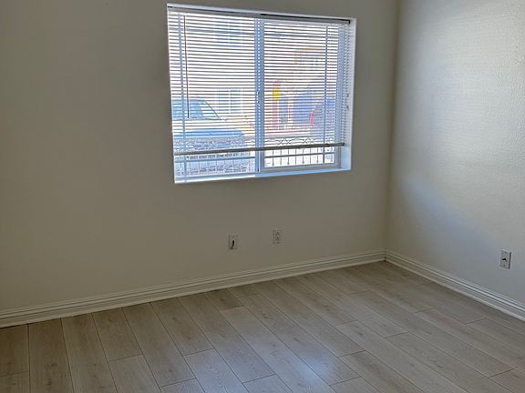 3rd image of 8286 Golden Cir