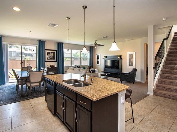 3rd image of 2777 Mead Ave