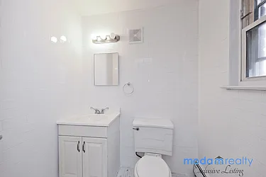 Rented by Moda Realty