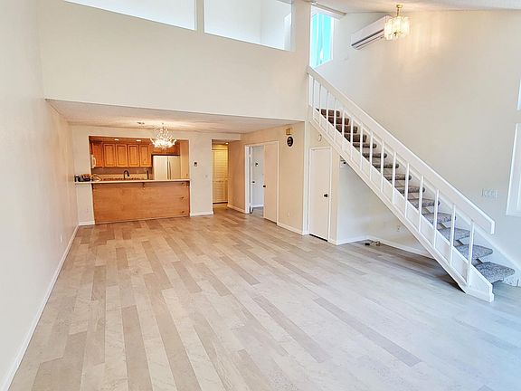 2nd image of 6260 Caminito Araya