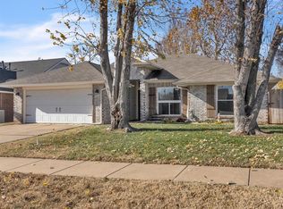 18409 Laurel Oak Dr, Edmond, OK 73012