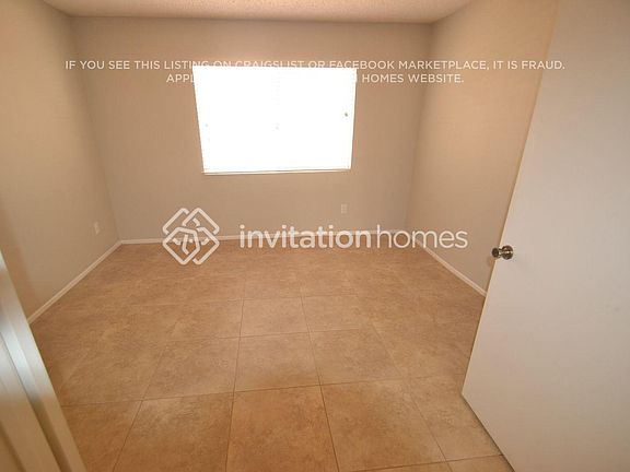 5th image of 23945 Lone Pine Dr