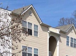 221 Highland Blvd APT C, New Castle, DE 19720