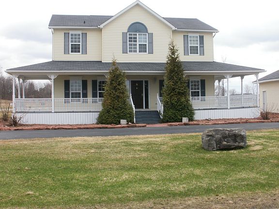 3rd image of 22 Saint Lawrence Cres