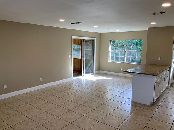 4th image of 1345 E Evans Cir APT B