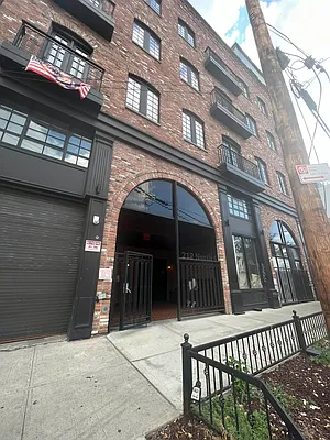 Rented by Hagstrom Management Inc | media 129