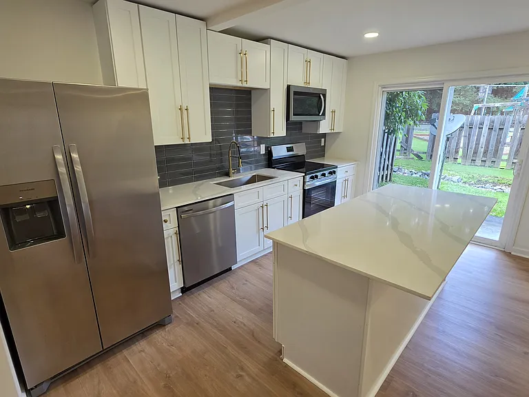 3100 Meadow Mere W — Photo 1