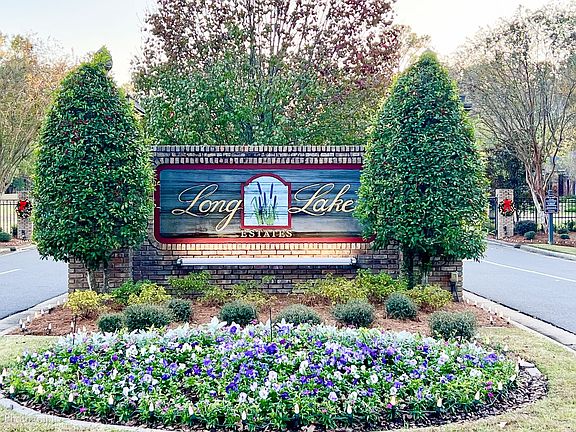 3rd image of 1044 Bauxhall Cir
