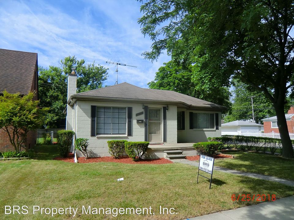 1st image of 20604 Roscommon St