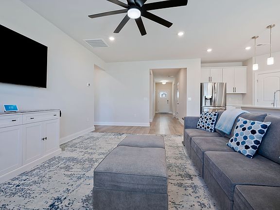 4th image of 3709 Glavine Ct