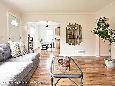 1213 Loraine Ave — Photo 3