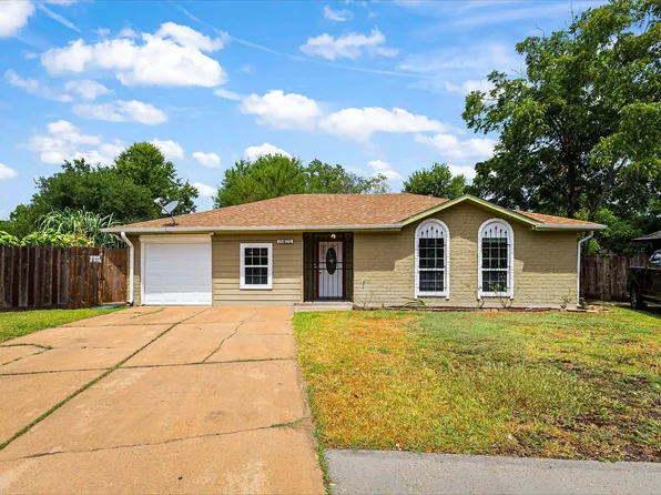 15802 Park Manor St, Houston, TX 77053