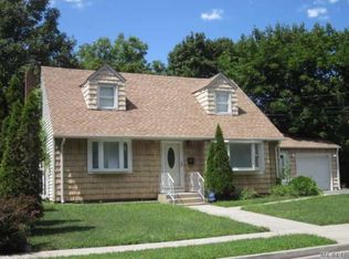 852 Tulip Ave, West Hempstead, NY 11552