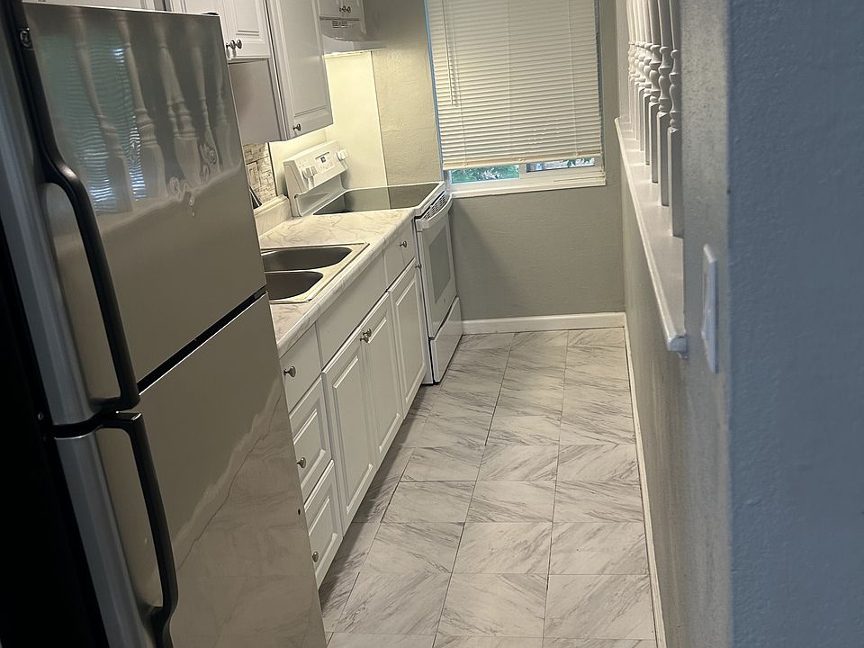 1st image of 3615 S Knox Ct APT 201