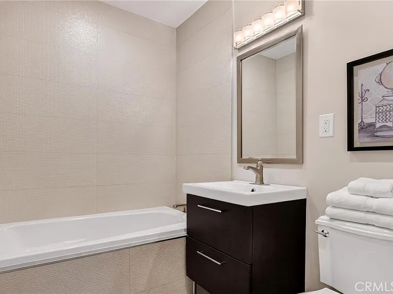 10855 Oro Vista Ave — Photo 22