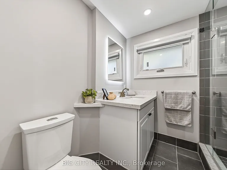 26 Carondale Cres — Photo 30