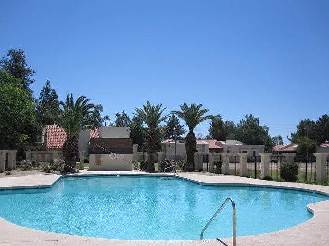 3213 W Royal Palm Rd — Photo 21